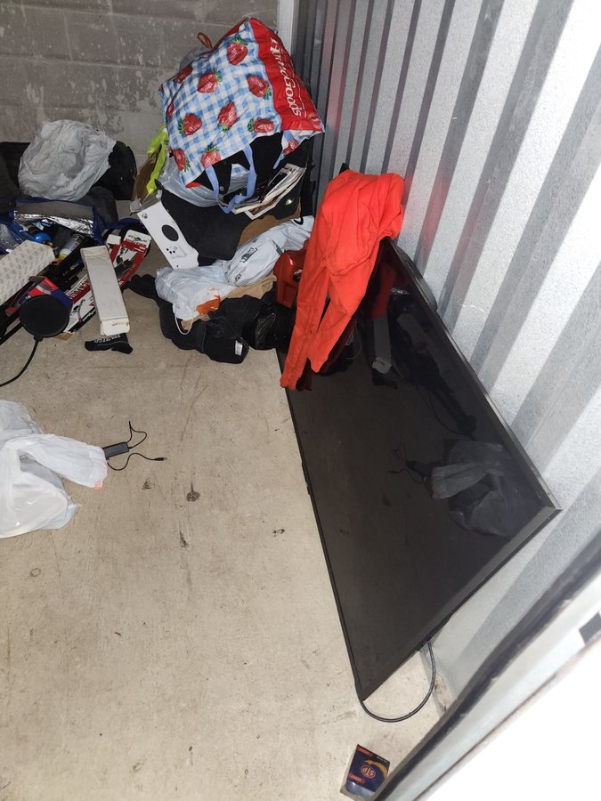 5 x 10 storage unit in Cleveland, OH