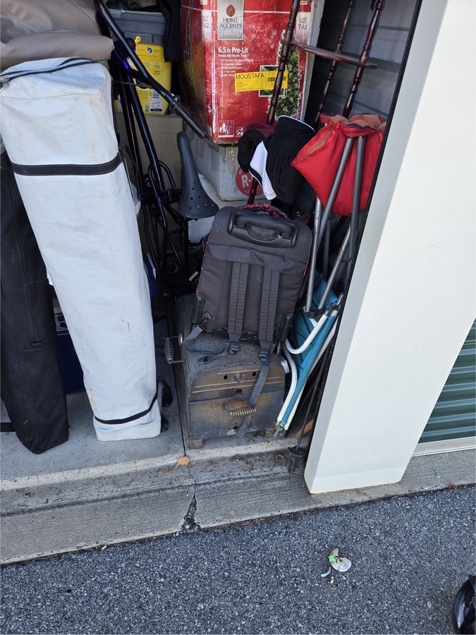 10 x 10 storage unit in Macungie, PA
