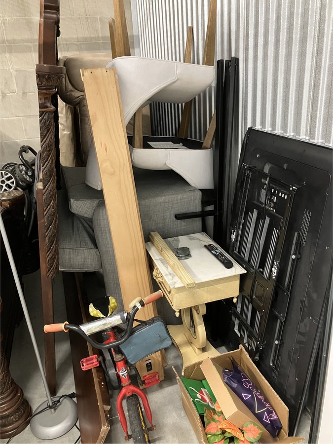 10 x 10 storage unit in Pinellas Park, FL