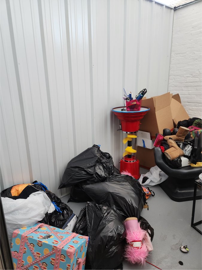 10 x 10 storage unit in Baltimore, MD