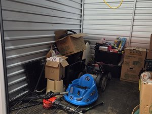 10 x 10 storage unit in Sanford, FL