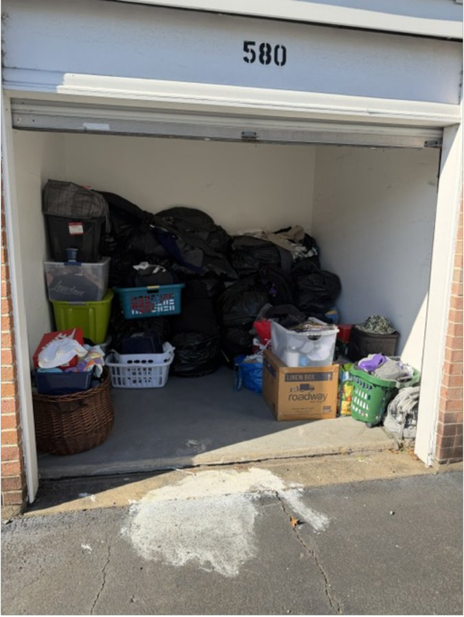 10 x 10 storage unit in Alexandria, VA