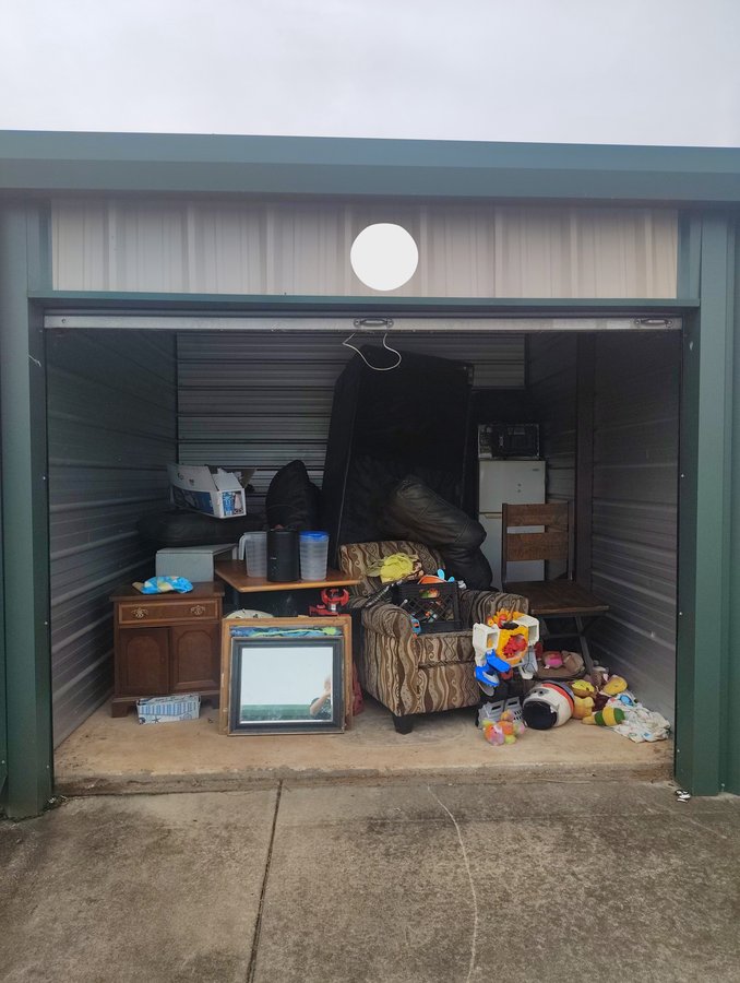 10 x 10 storage unit in Dawson, GA