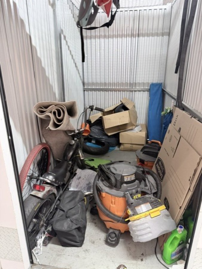 5 x 10 storage unit in Bronx, NY