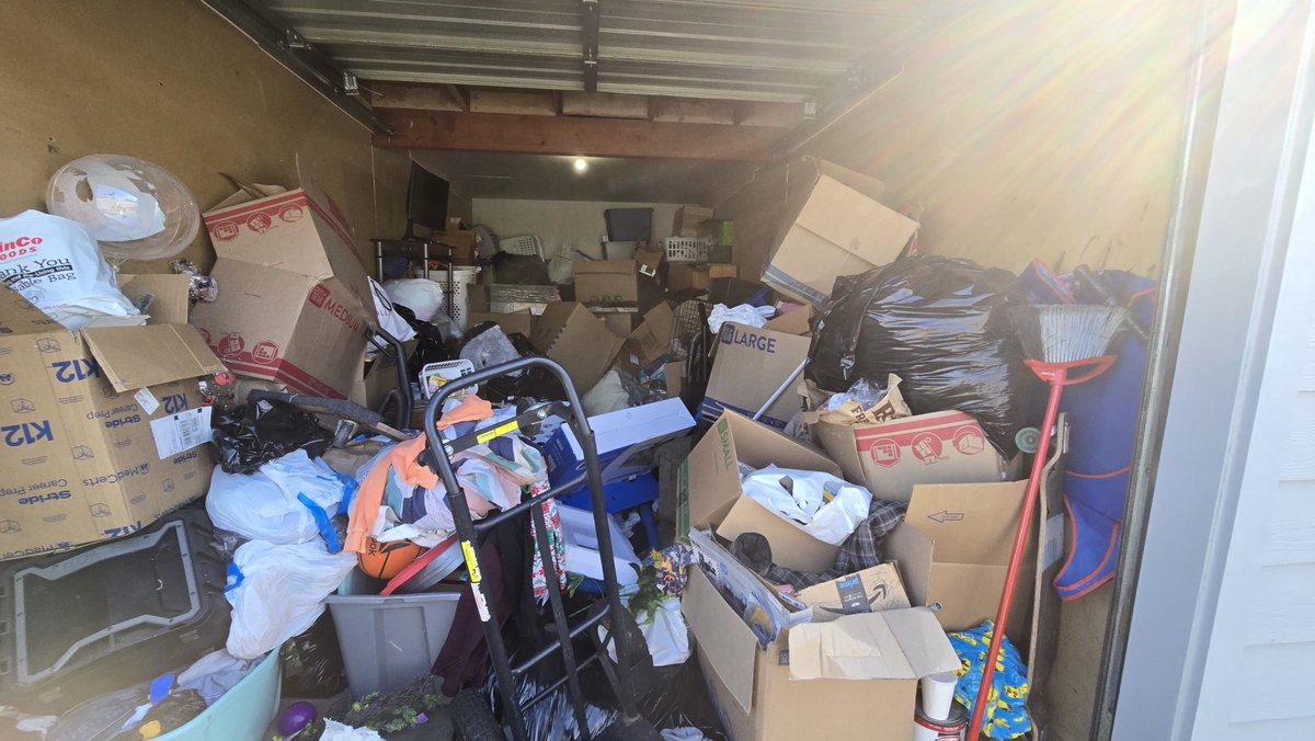 10 x 20 storage unit in Salem, OR