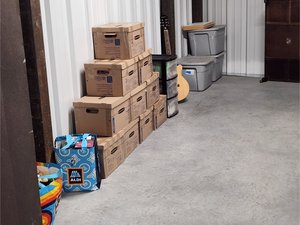 10 x 25 storage unit in Baltimore, MD