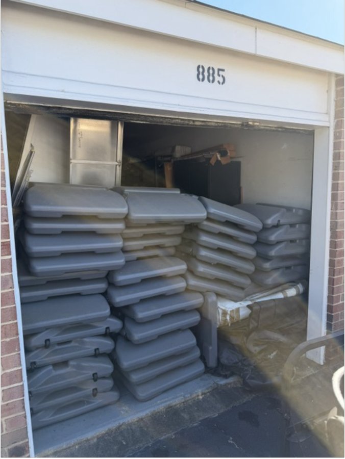 20 x 30 storage unit in Alexandria, VA