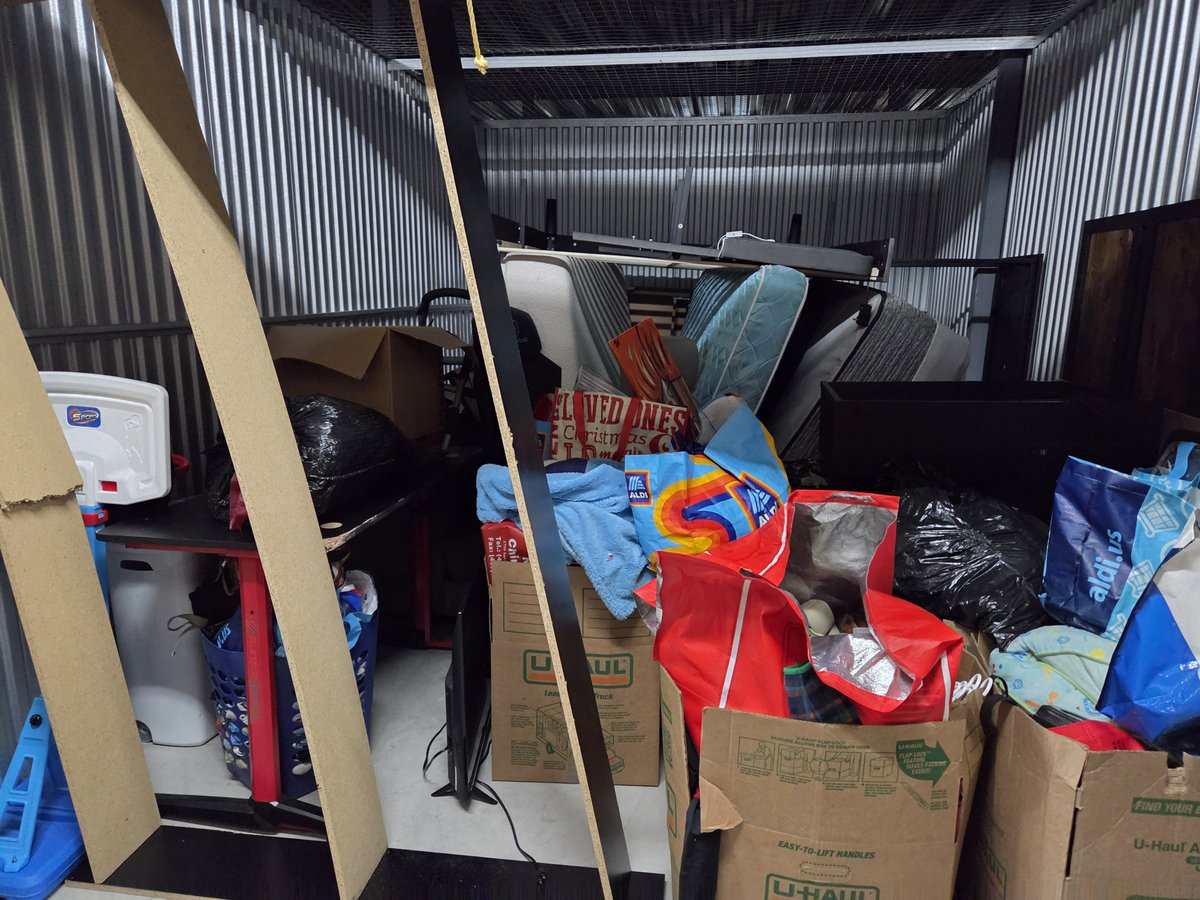 10 x 15 storage unit in Sanford, FL