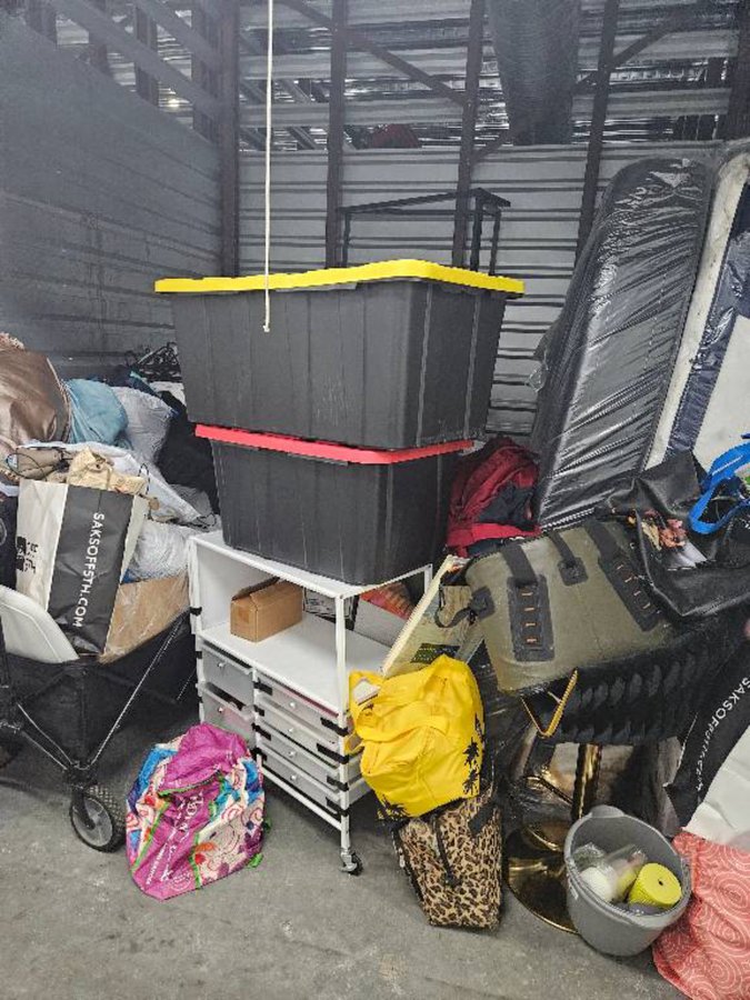 10 x 10 storage unit in District Heights, MD