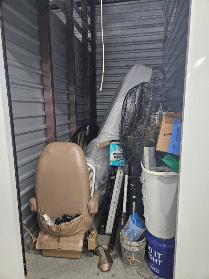 5 x 10 storage unit in District Heights, MD