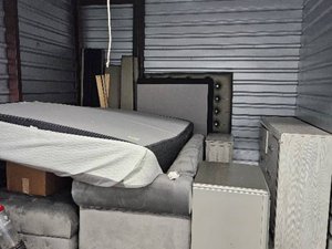 10 x 10 storage unit in District Heights, MD