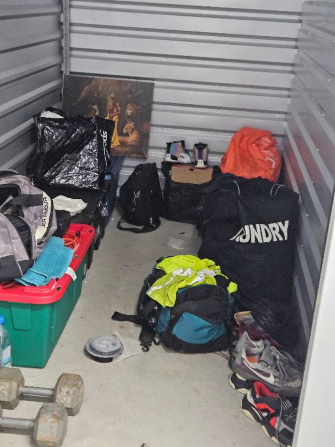 5 x 10 storage unit in District Heights, MD