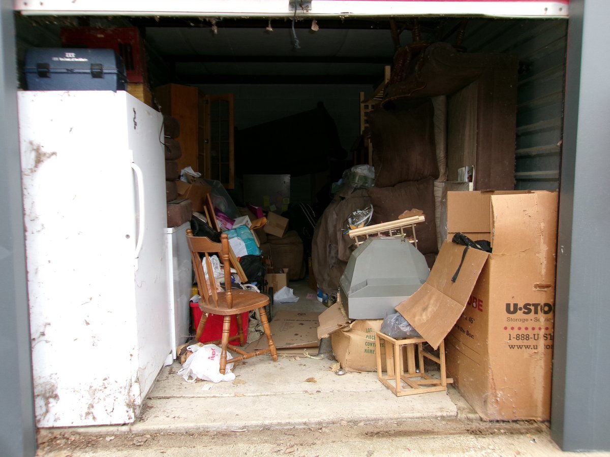 10 x 20 storage unit in Mundelein, IL