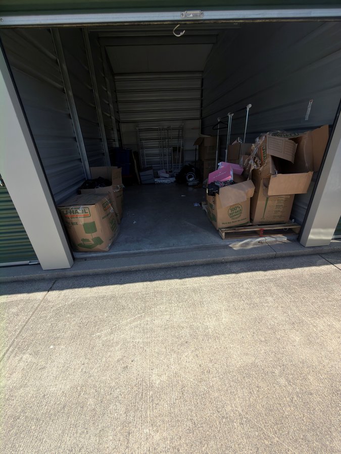 10 x 20 storage unit in Whiteland, IN
