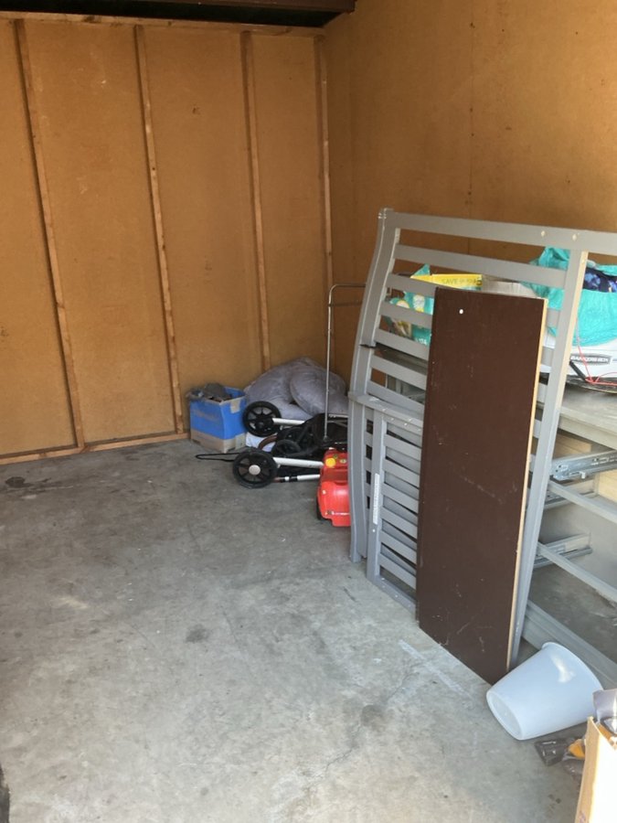 10 x 15 storage unit in Knoxville, TN