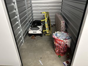 5 x 10 storage unit in Fayetteville, NC