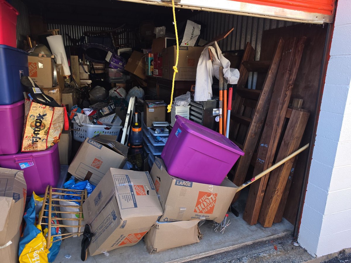 10 x 20 storage unit in Southington, CT