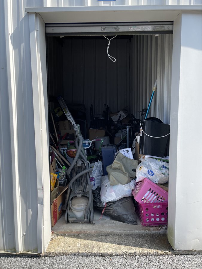 7 x 15 storage unit in Phillipsburg, NJ