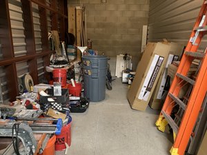 10 x 20 unit in San Antonio