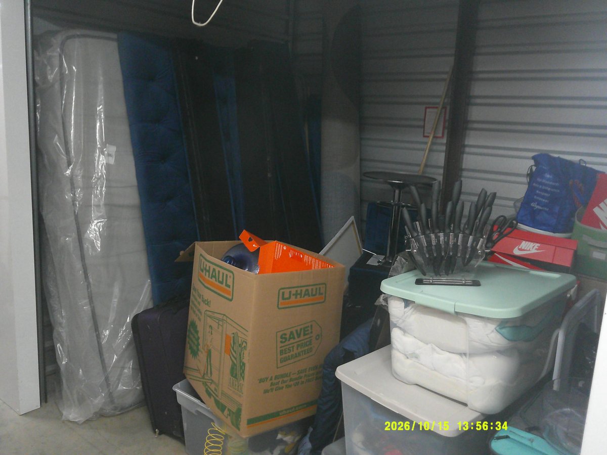 7 x 10 storage unit in Herndon, VA