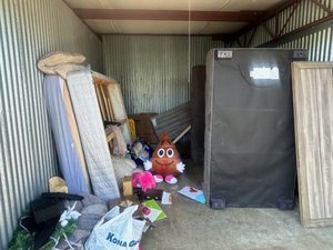 10 x 15 unit in Whitehall