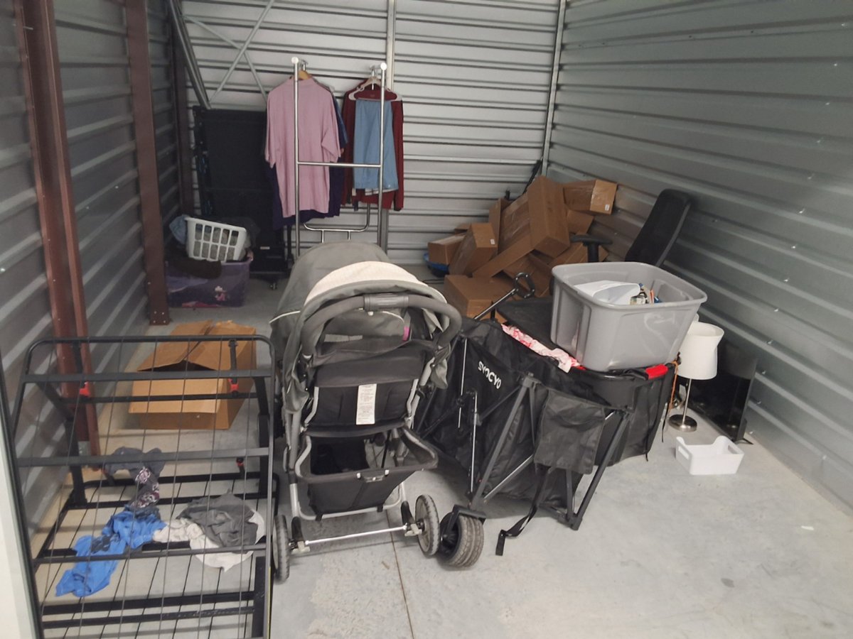 10 x 10 storage unit in Davenport, FL