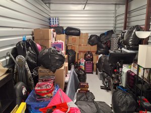 10 x 20 unit in Davenport