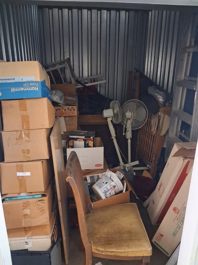 6 x 10 storage unit in Anderson, IN
