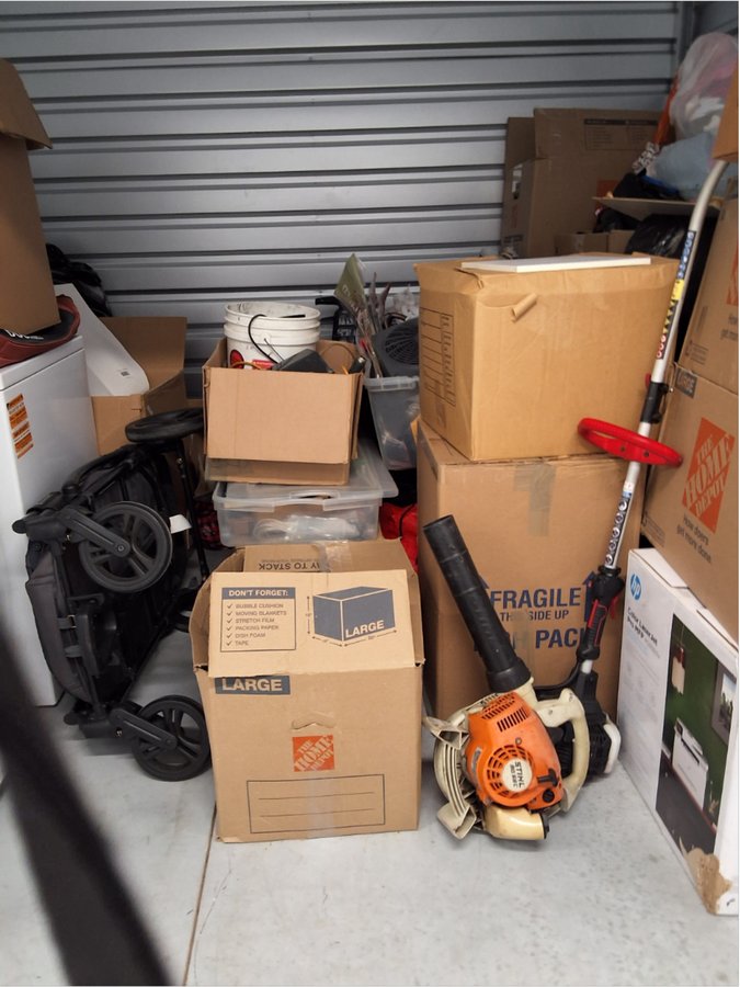 10 x 10 storage unit in Davenport, FL