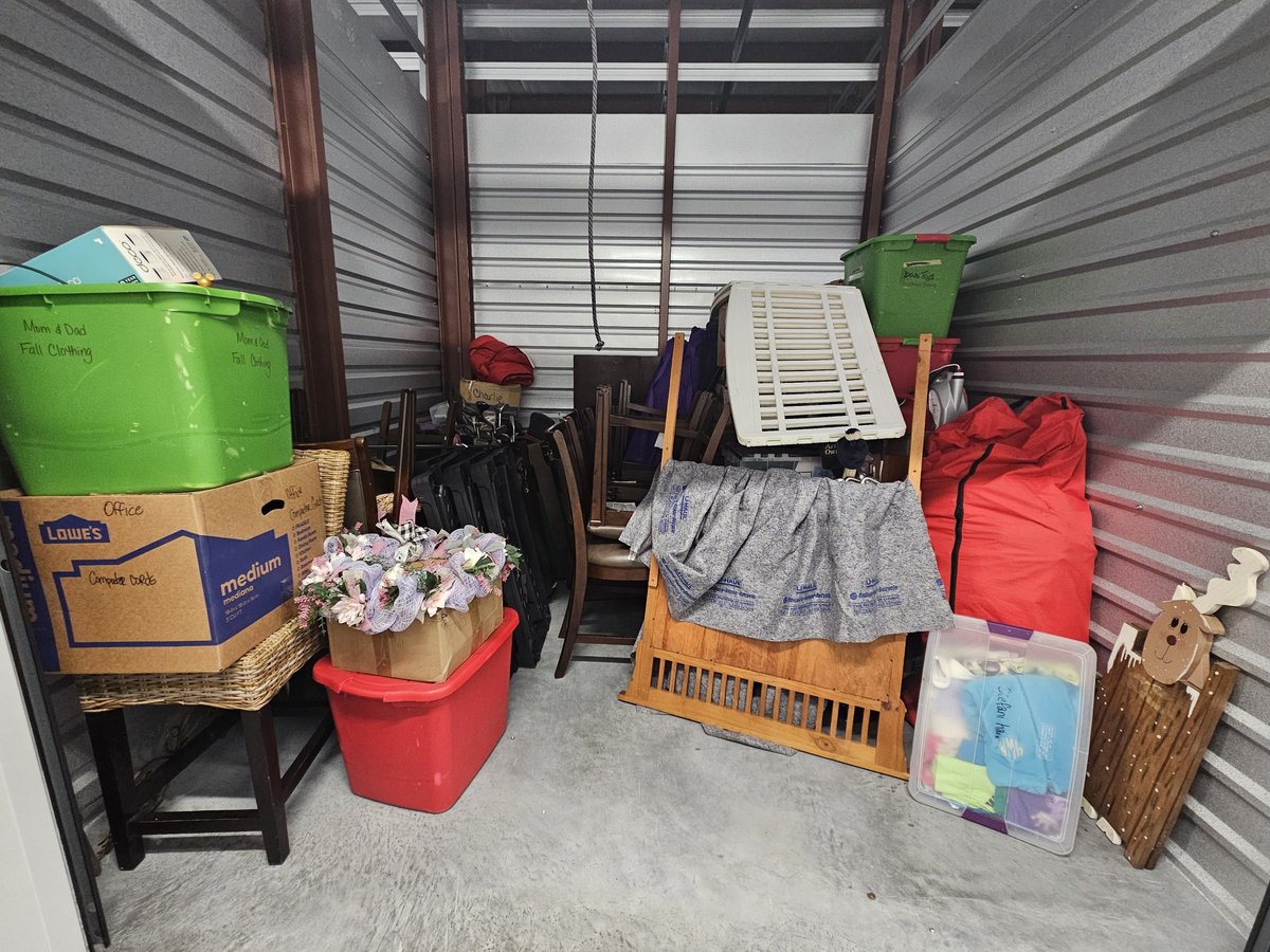 10 x 10 storage unit in Davenport, FL