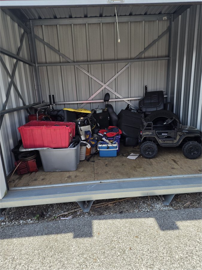 10 x 10 storage unit in Osceola, IN