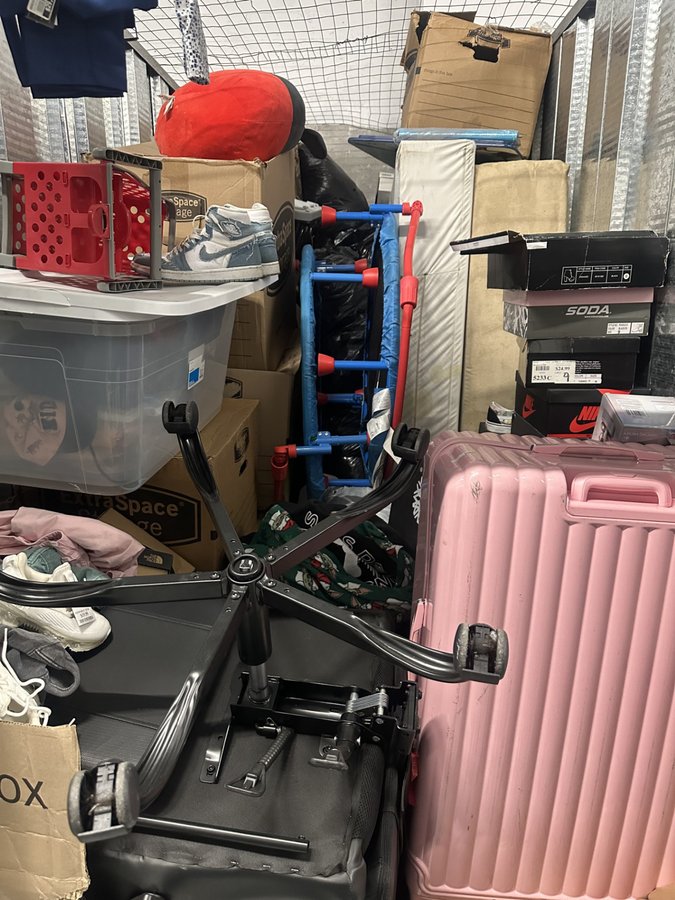 5 x 11 storage unit in Bronx, NY
