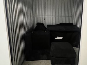8 x 10 storage unit in South Gate, CA