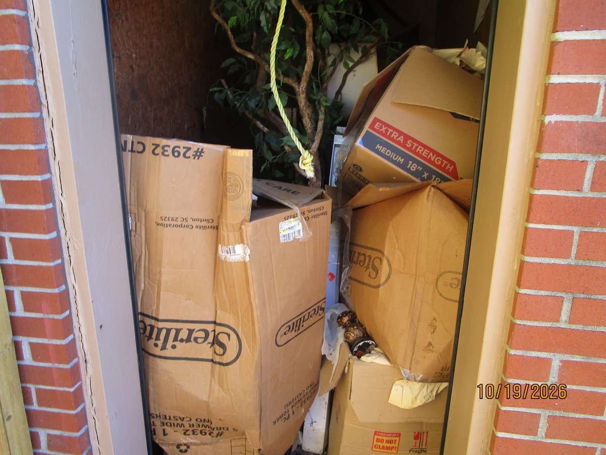 5 x 10 storage unit in Jacksonville, FL