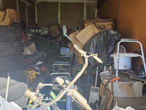 10 x 22 storage unit in Hayward, CA