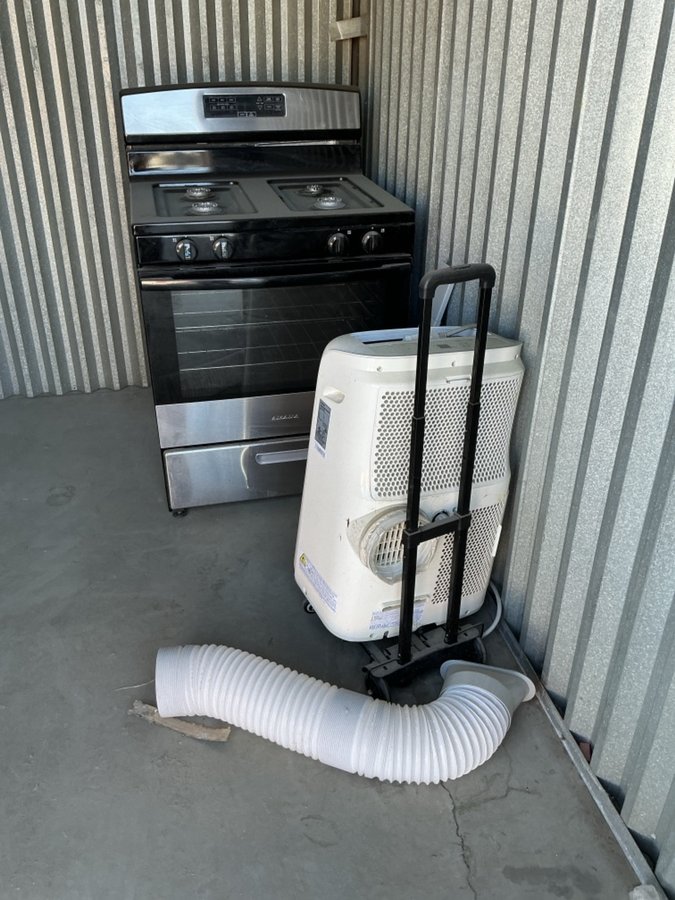 7 x 10 storage unit in Indio, CA