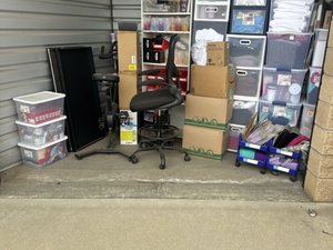 10 x 5 storage unit in Highland, CA