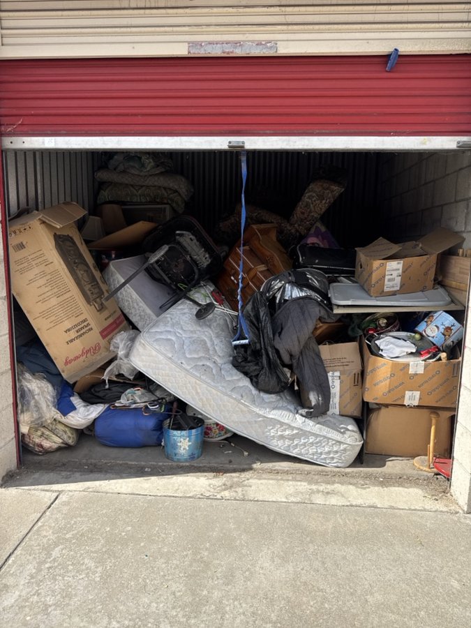 10 x 10 storage unit in San Bernardino, CA