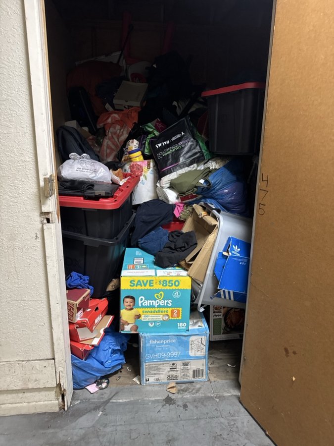 10 x 10 storage unit in Highland, CA