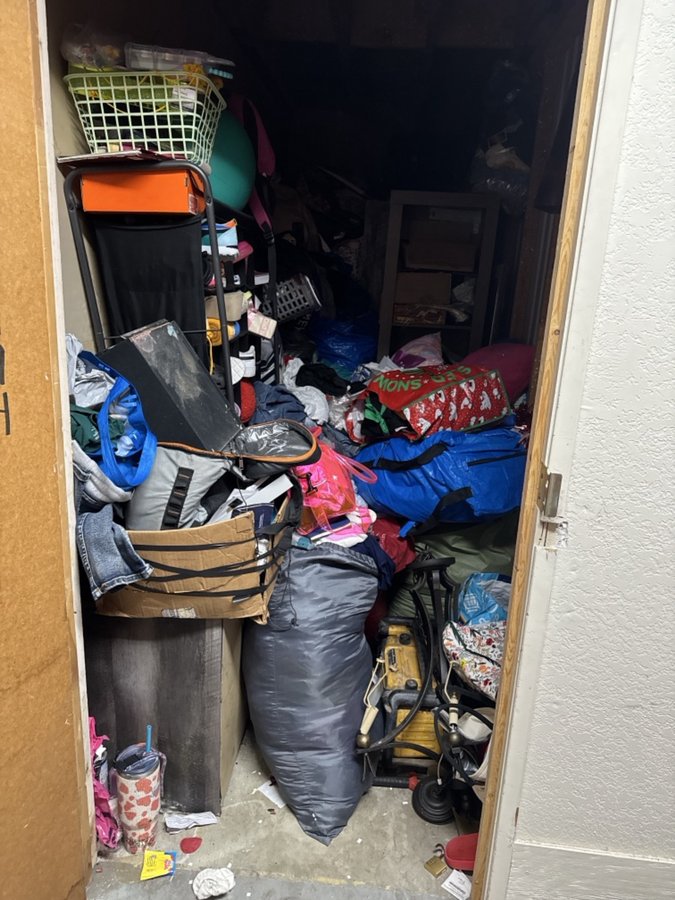 5 x 15 storage unit in Highland, CA