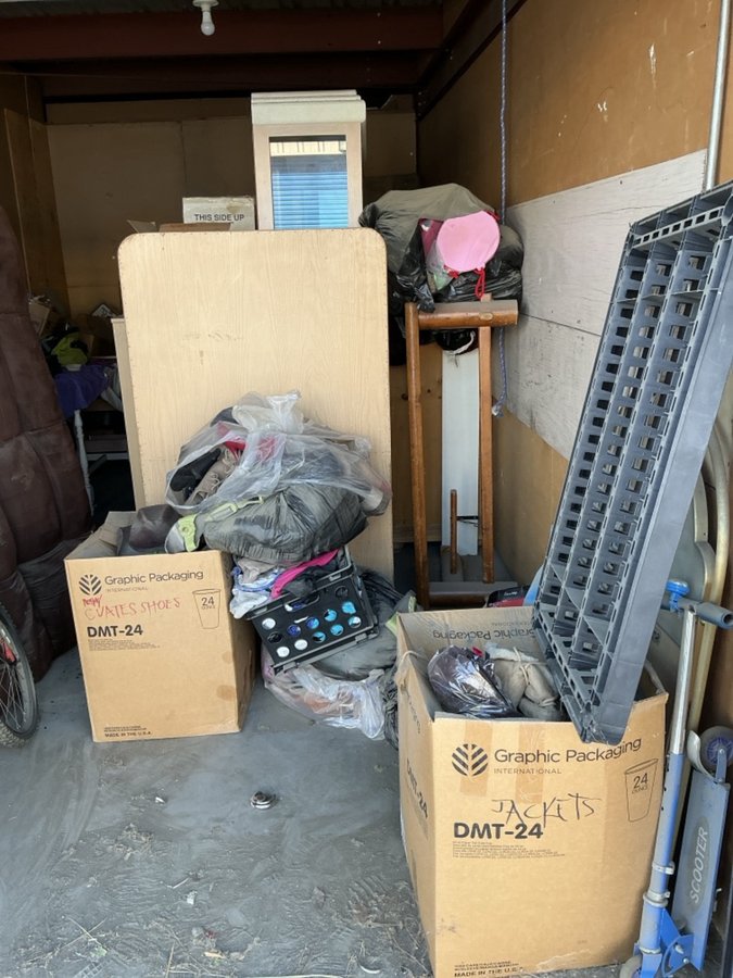 10 x 20 storage unit in Palm Desert, CA