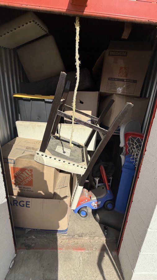 5 x 10 storage unit in Colton, CA