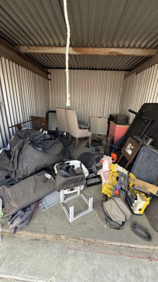 10 x 15 storage unit in Colton, CA