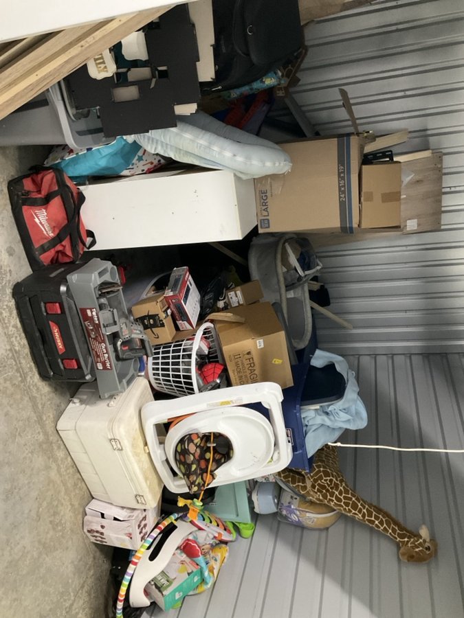 10 x 10 storage unit in Goose Creek, SC