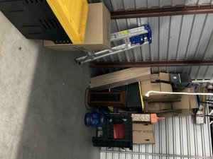 10 x 15 unit in Goose Creek