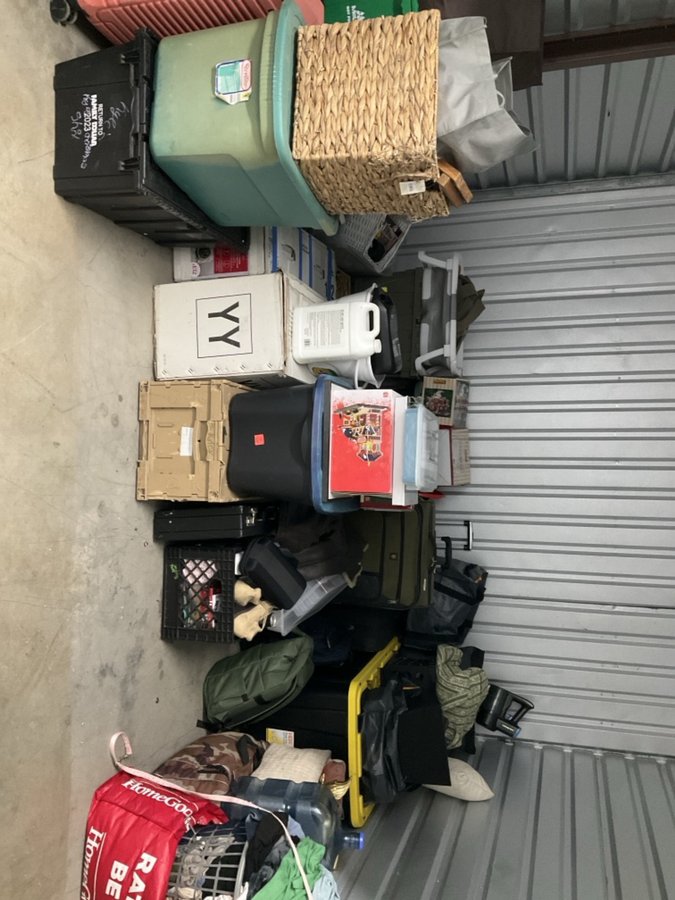 10 x 10 storage unit in Goose Creek, SC