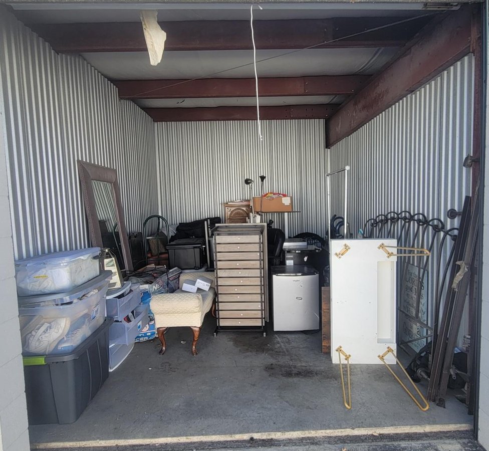 10 x 15 storage unit in Nashville, TN