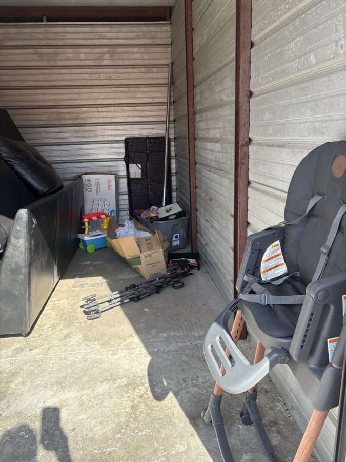 10 x 15 storage unit in Chicago Heights, IL