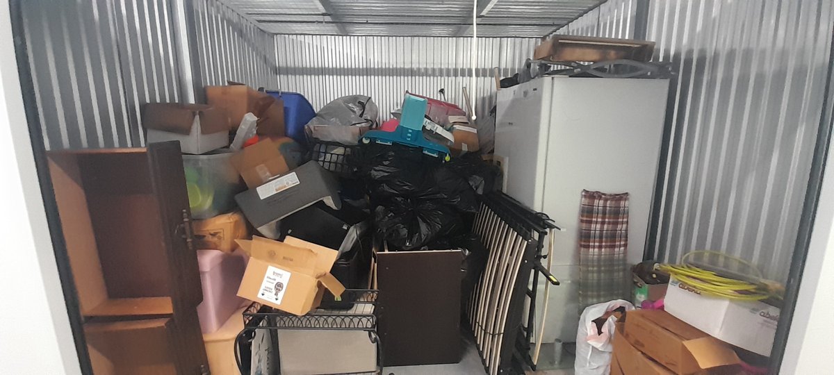 10 x 10 storage unit in Lutz, FL