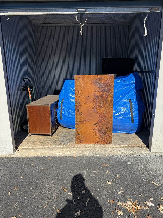 10 x 10 storage unit in Chantilly, VA